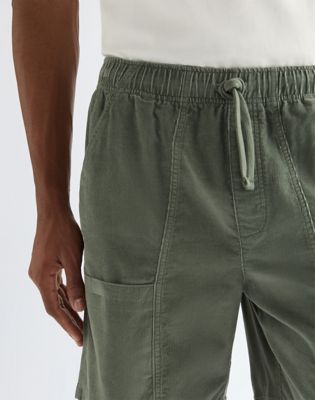 Vinla Relaxed Short in Agave Green