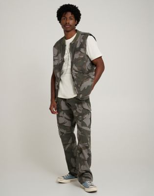 Wrangler&reg; X Stranger Things &trade; Mike Lucas Vest in Camo