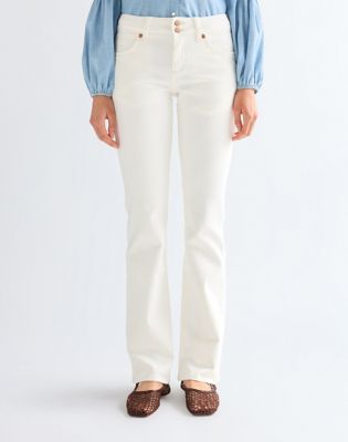 Wrangler Low Rise Bold Boot Lightweight Jean biały znoszony