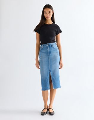 Slim Rib Capped T-Shirt in Black