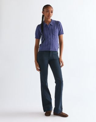 Wrangler Jeansy z rozszerzanymi nogawkami granatowy