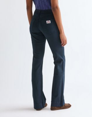 Flare Jean in Navy