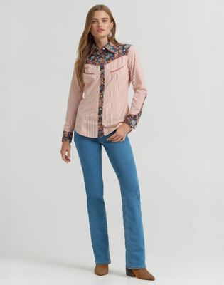 Lainey Wilson x Wrangler Prarie Print Shirt in Pink