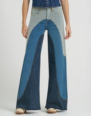 Lainey Wilson x Wrangler Groovy Wide Leg Jean in Denim
