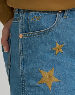 Lainey Wilson x Wrangler Embroidered Cowboy Short 7.62cm in Denim