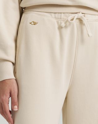 Lainey Wilson x Wrangler Cowboy Sweatpants in Cream