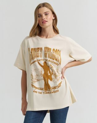 Lainey Wilson x Wrangler Buzzards Tee in Cream