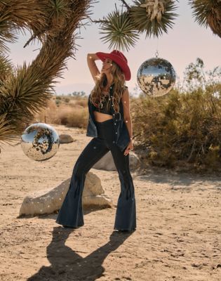 Lainey Wilson x Wrangler Flame Pull On Flare Jean in Rinse