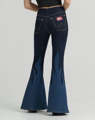 Lainey Wilson x Wrangler Flame Pull On Flare Jean in Rinse