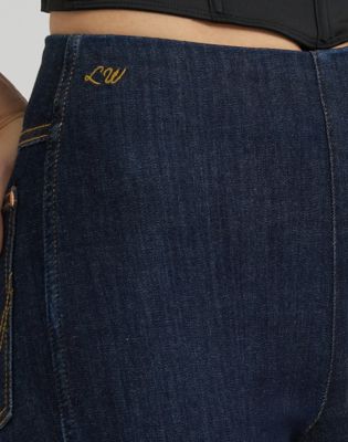 Lainey Wilson x Wrangler Flame Pull On Flare Jean in Rinse
