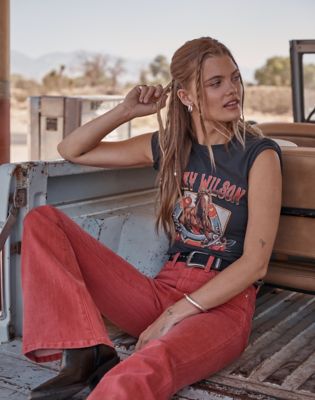 Lainey Wilson x Wrangler Lainey Flare Jean in Washed Red