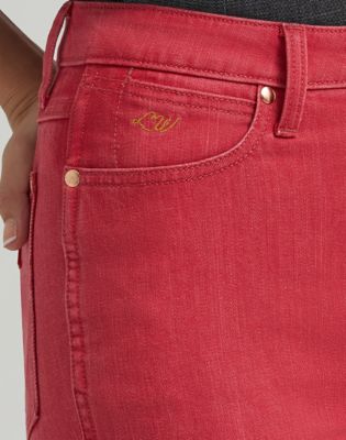 Lainey Wilson x Wrangler Lainey Flare Jean in Washed Red