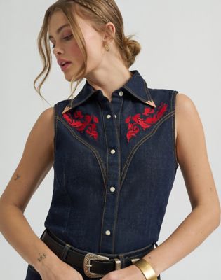 Lainey Wilson x Wrangler Sleeveless Shirt in Rinse