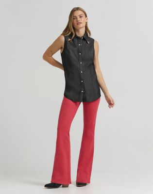 Lainey Wilson x Wrangler Sleeveless Snap Shirt in Black Denim