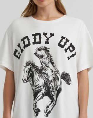 Lainey Wilson x Wrangler Giddy Up Tee in White
