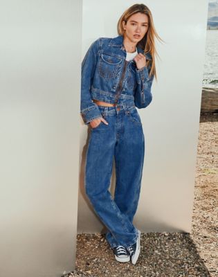Super Wrangler Barrel Jean in Cowboy Fade