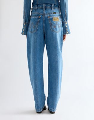 Super Wrangler Barrel Jean in Cowboy Fade