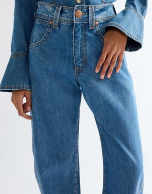 Super Wrangler Barrel Jean in Cowboy Fade