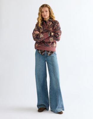 Loose Peaked Yoke Canyon Jean in Worn Legacy