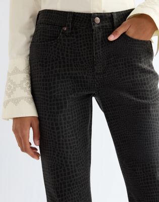 Bootcut Jean in Croc Print