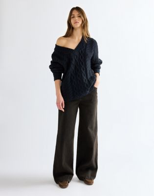Relaxed V Neck Cable Knit Sweater in Dark Sapphire