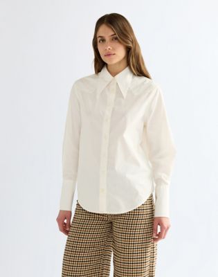 Regular Drama Collar Shirt in Egret