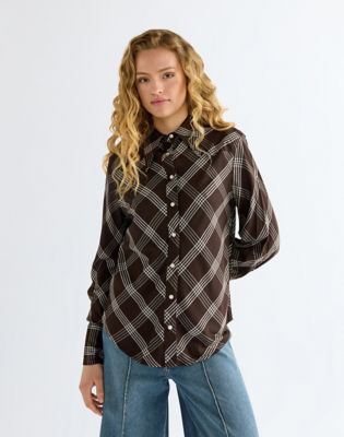 Regular Drama Collar Shirt in Brantley