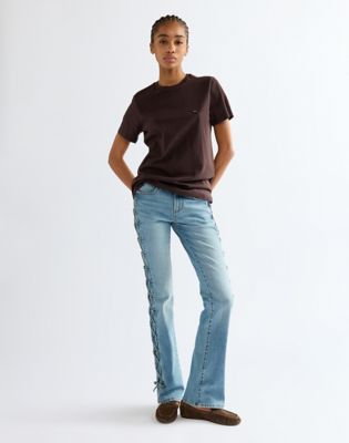 Slim Sign Off Tee in Chocolate Torte