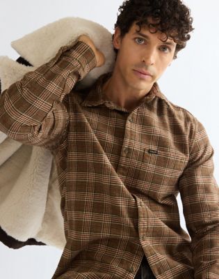 Regular One Pocket Shirt in Kangaroo