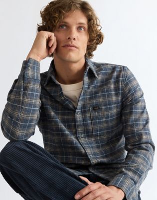 Regular One Pocket Shirt in Dark Navy