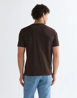 Regular Sign Off Tee in Chocolate Torte