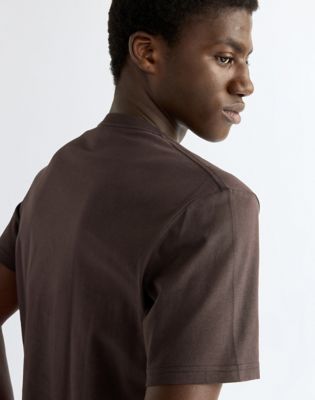 Regular Small Americana Tee in Chocolate Torte