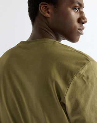 Regular Small Graphic Tee in Olive Night