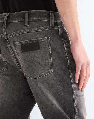 Redford Regular Tapered Toughlite Jean in Smoky Granite
