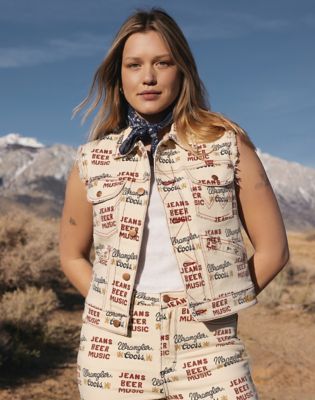 Wrangler&reg; x Coors&reg; Vest in Printed
