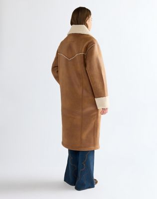 Relaxed Wrange Coat in Medium Brown