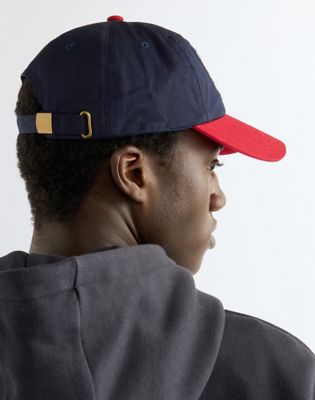 Sign Cap in Navy