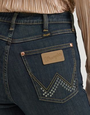 Lainey Wilson x Wrangler Boot Hugger Jean in Dark Denim