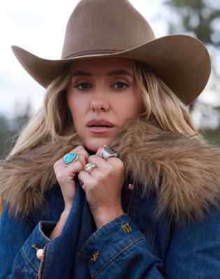 Lainey Wilson x Wrangler Moto Jacket in Denim