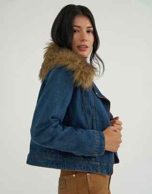 Lainey Wilson x Wrangler Moto Jacket in Denim