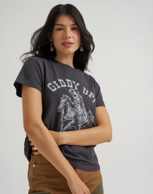 Lainey Wilson x Wrangler Giddy Up Tee in Black