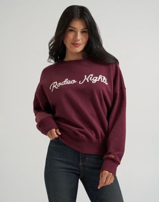Lainey Wilson x Wrangler Rodeo Night Sweatshirt in Wine