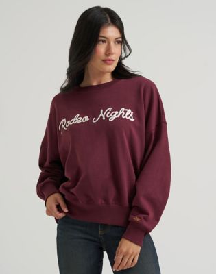 Lainey Wilson x Wrangler Rodeo Night Sweatshirt in Wine
