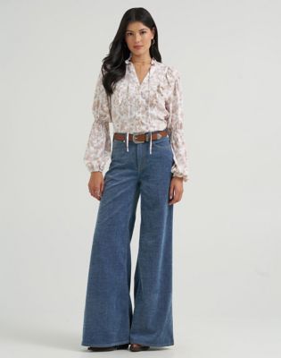 Lainey Wilson x Wrangler Cheeky Wide Leg Jean in Indigo Chenille