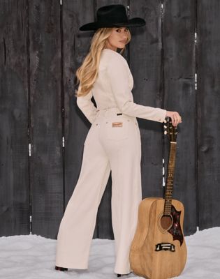 Lainey Wilson x Wrangler Tour Barrel Jean in Pearl White