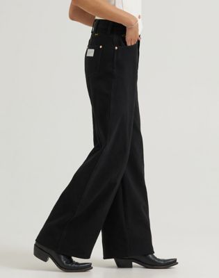 Lainey Wilson x Wrangler Tour Barrel Jean in Midnight