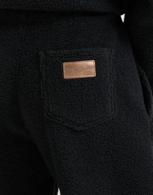 Lainey Wilson x Wrangler Sherpa Sweatpants in Midnight