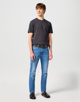 Basic Metal Loop Belt in Brown alternative view 2