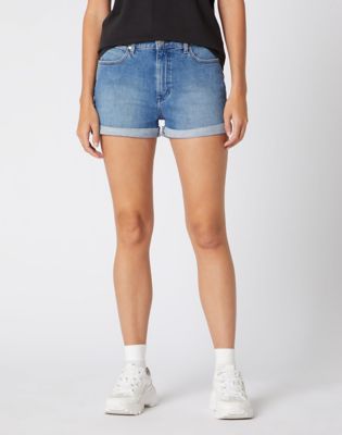 boyfriend shorts levi