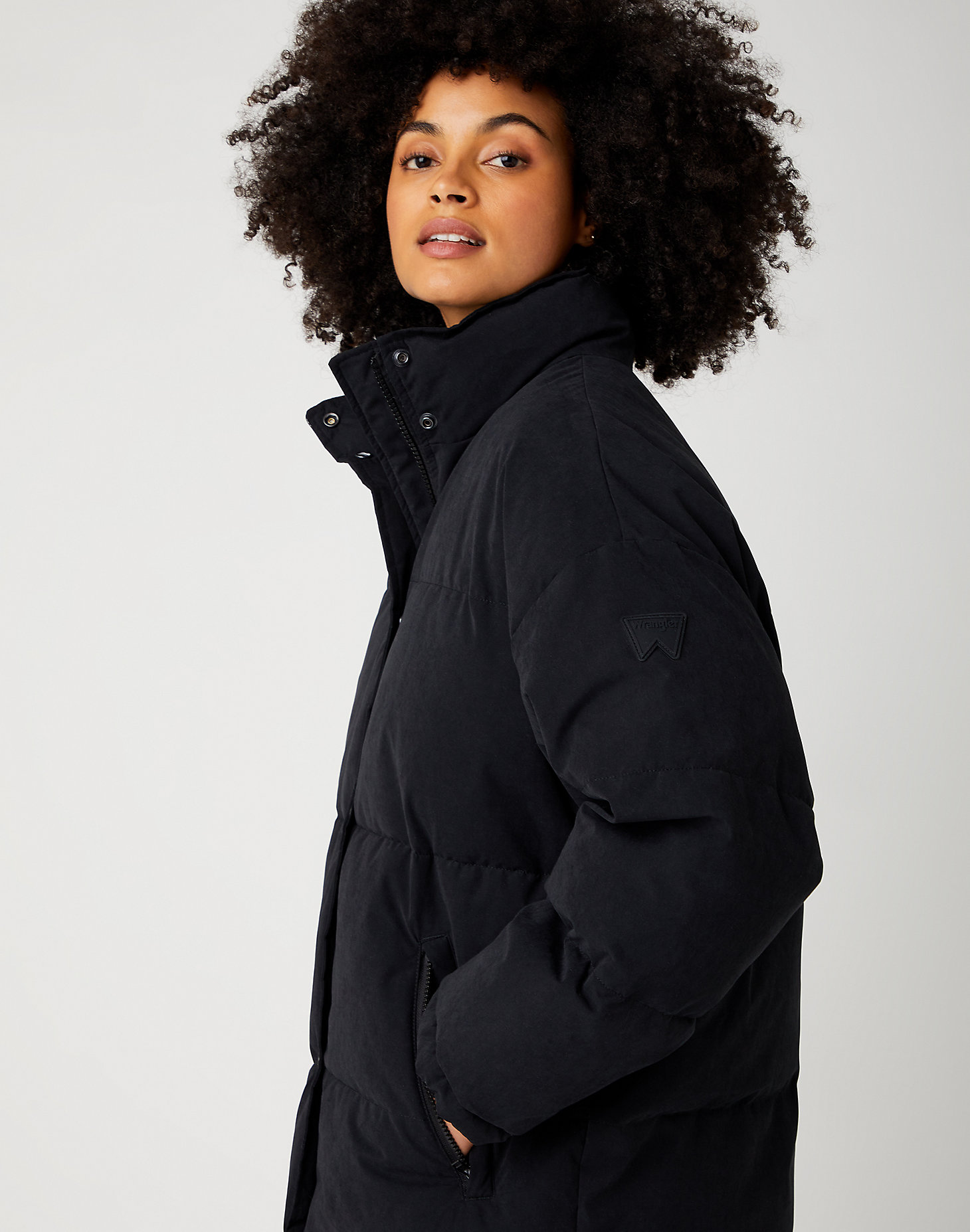 Relaxed Puffer in Black alternative view 3